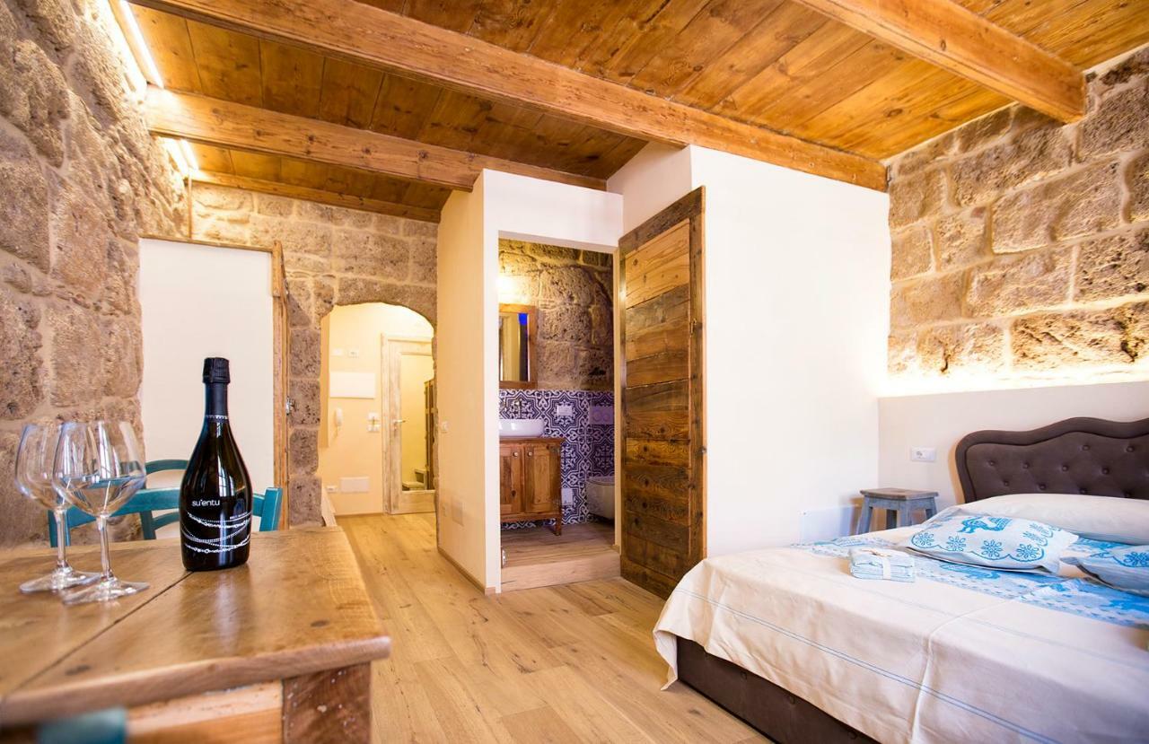 Grand Suite Gioberti Elegante Nel Cuore Di Alghero Ngoại thất bức ảnh